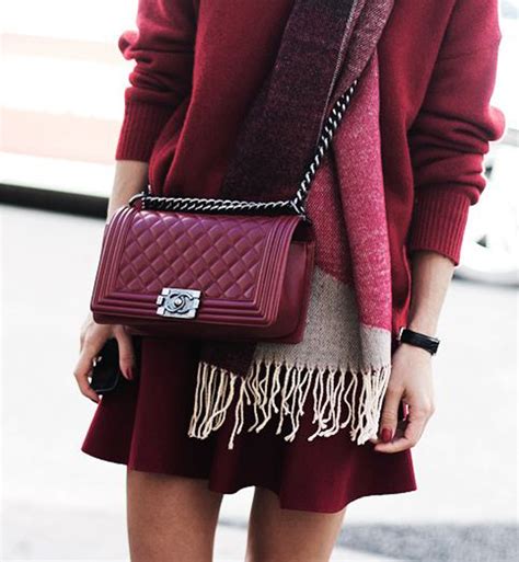 outfit borsa chanel|Chanel purse outfits.